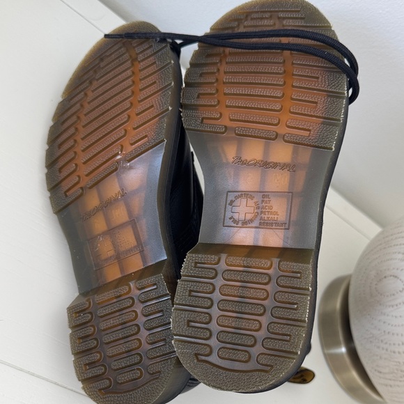 Dr. Martens Women’s 1460 Lace Up Boots - Picture 4 of 4